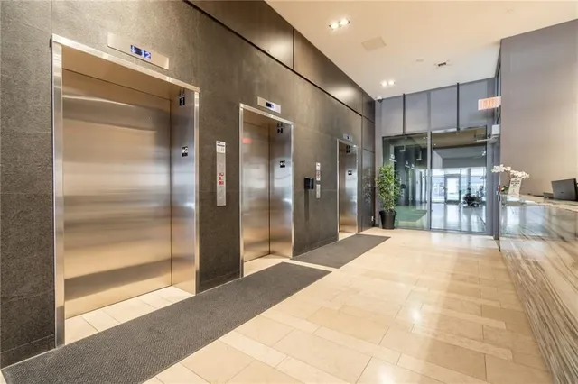 Additional image 4 of 1940 IRONSTONE Dr Unit 404