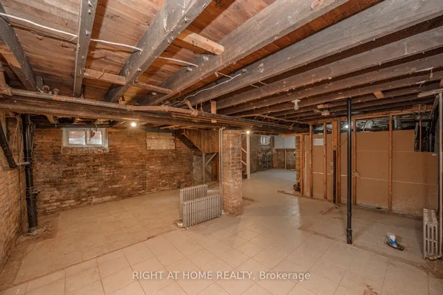 Additional image 25 of 72 Dundurn St