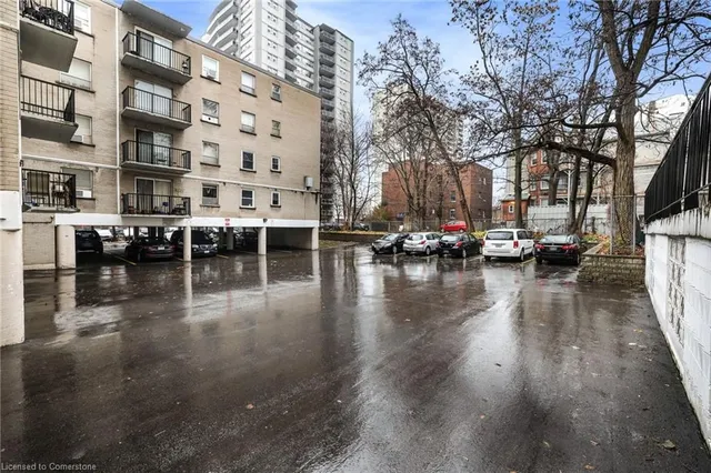 Additional image 31 of 40 Robinson St Unit 407