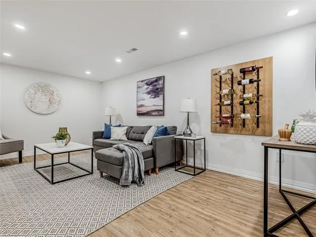 Additional image 30 of 5502 EATON Ave