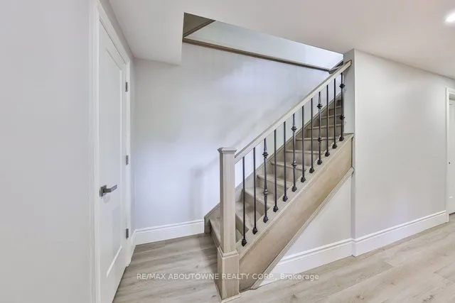 Additional image 26 of 2409 Lakeshore Rd