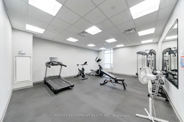 Additional image 30 of 85 Robinson St Unit 606