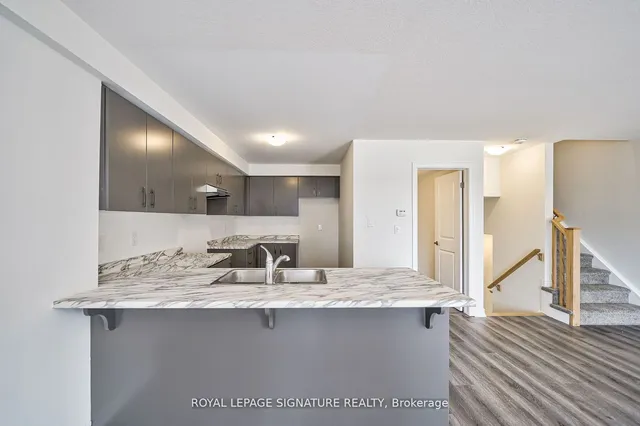 Additional image 8 of 5 Roxanne Dr Unit 125