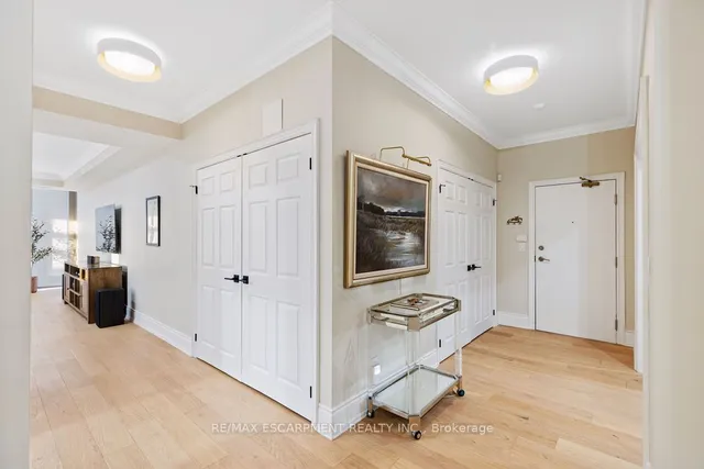 Additional image 2 of 1477 Lakeshore Rd Unit 301