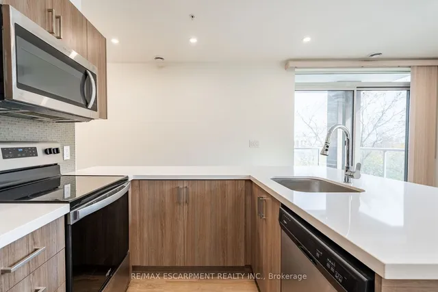 Additional image 10 of 467 Charlton Ave Unit 308