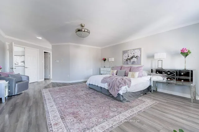 Additional image 21 of 35 Lido Dr