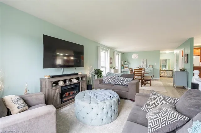 Additional image 6 of 39 Spitfire Dr