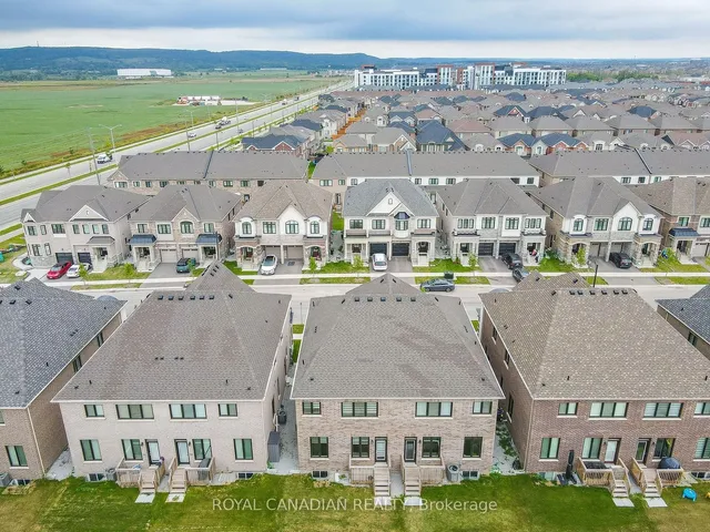 Additional image 38 of 476 Bergamot Ave