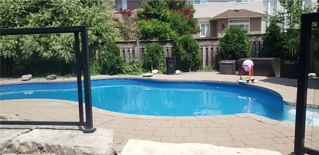 Additional image 50 of 71 Joshua Ave