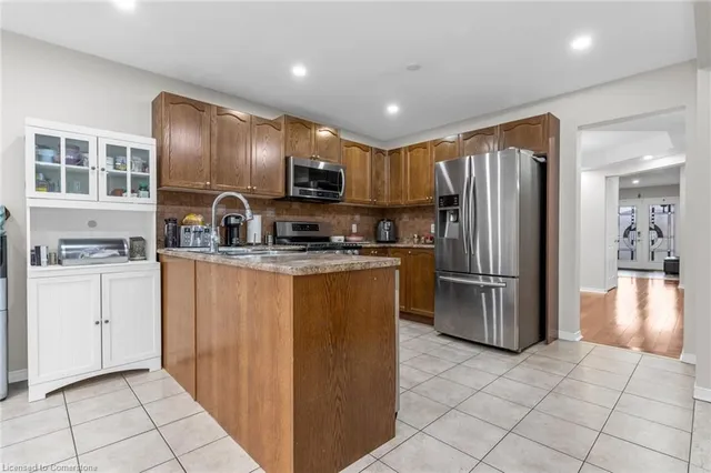 Additional image 7 of 393 Old Mud St