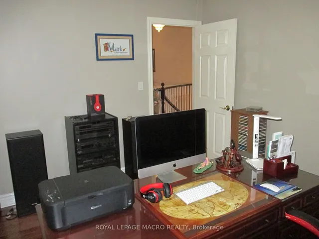 Additional image 20 of 22 Resolute Dr