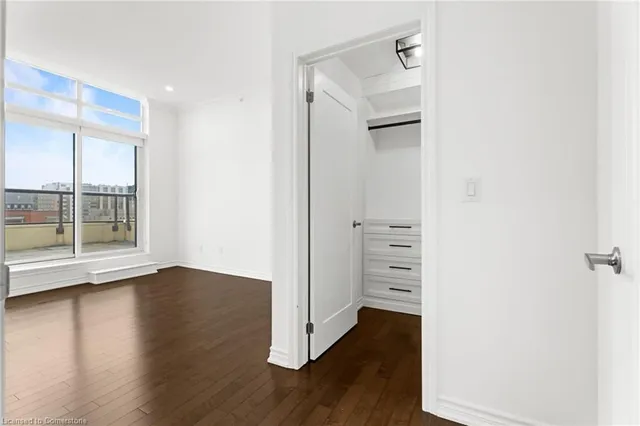 Additional image 11 of 81 Robinson Street Unit Penthouse 1106