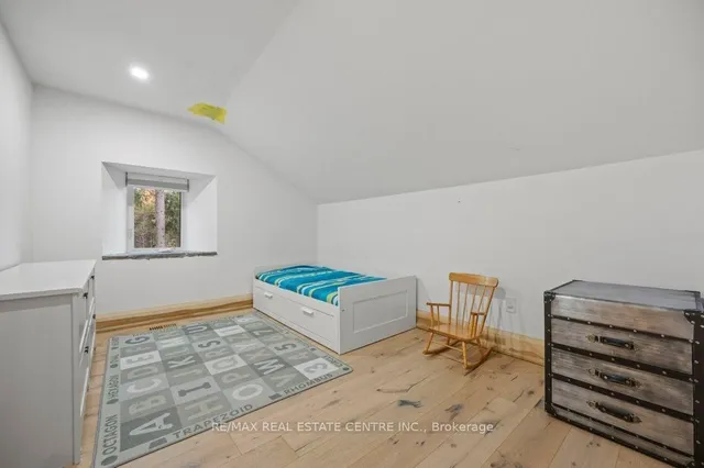 Additional image 32 of 13567 2nd Line