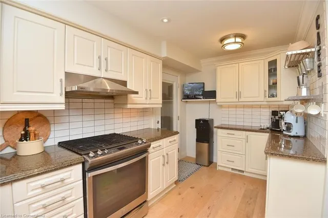 Additional image 24 of 3333 New St Unit 13