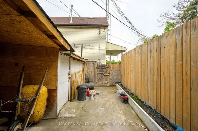 Additional image 3 of 204 Sherman Ave