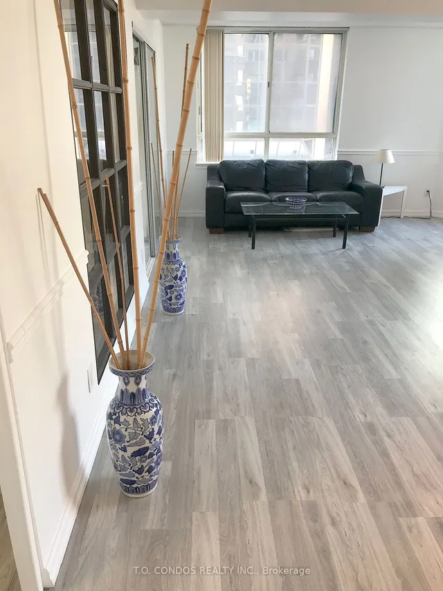 Additional image 2 of 633 Bay St Unit 511