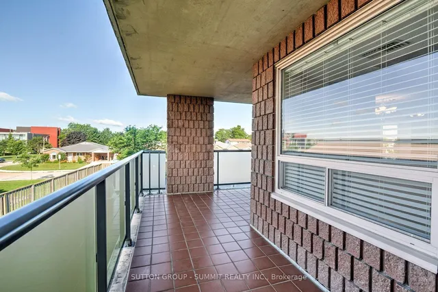 Additional image 19 of 870 Upper Wentworth St Unit 202