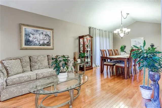 Additional image 7 of 2 Hampshire Pl