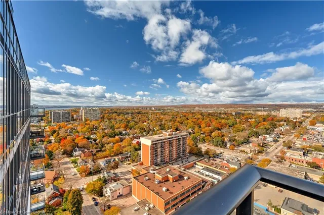 Additional image 6 of 2007 James St Unit 2201