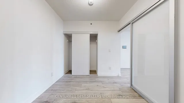 Additional image 21 of 3210 Dakota Common Unit A610