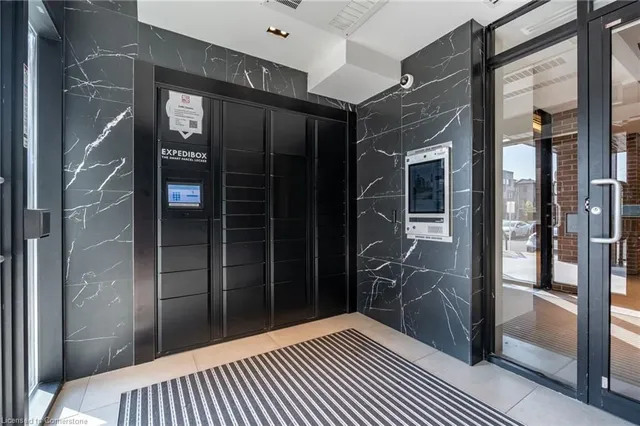 Additional image 16 of 600 North Service Rd Unit 508