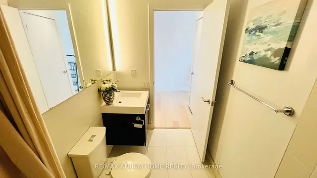 Additional image 28 of 318 King St Unit 508