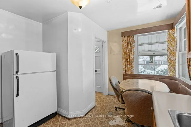 Additional image 13 of 1A Cameron Ave