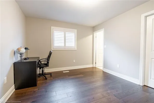 Additional image 26 of 8 Cesar Pl