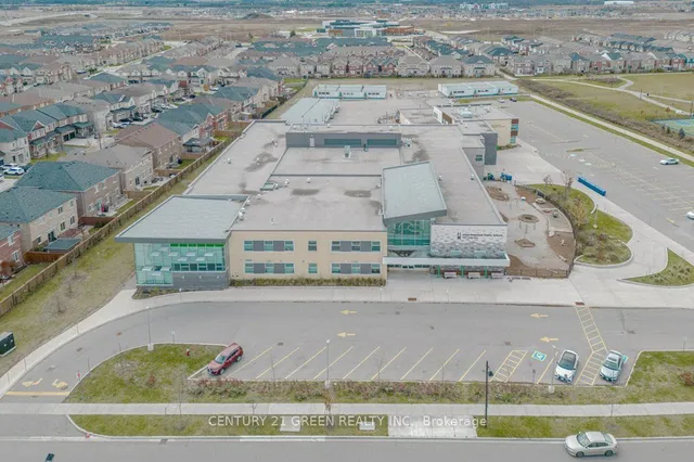 Additional image 34 of 450 Hinton Terr