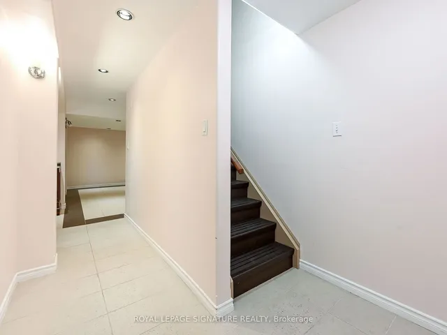 Additional image 32 of 3207 Munson Cres