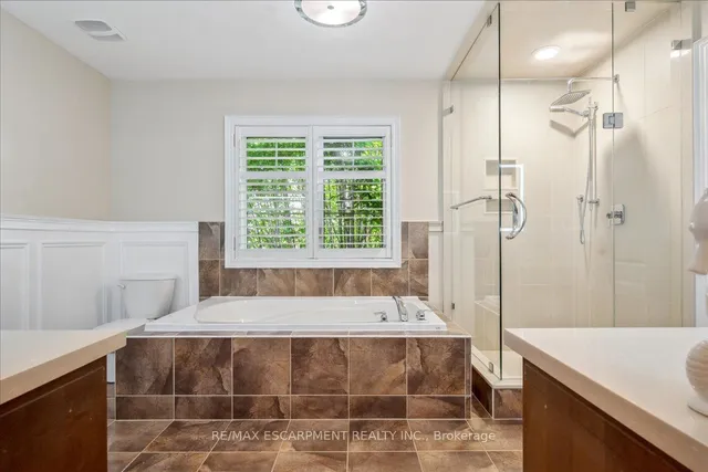 Additional image 18 of 320 Wrigglesworth Cres