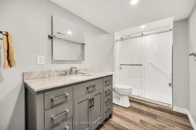 Additional image 31 of 61 Waterford Cres