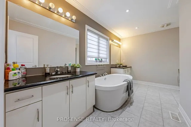 Additional image 24 of 8 Macbean Cres