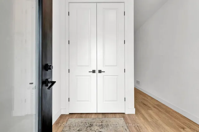 Additional image 4 of 166 MOUNT ALBION Rd Unit 15