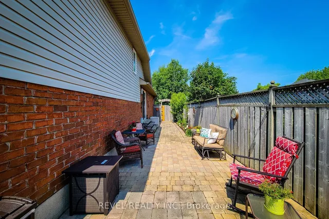 Additional image 39 of 2 Hampshire Pl