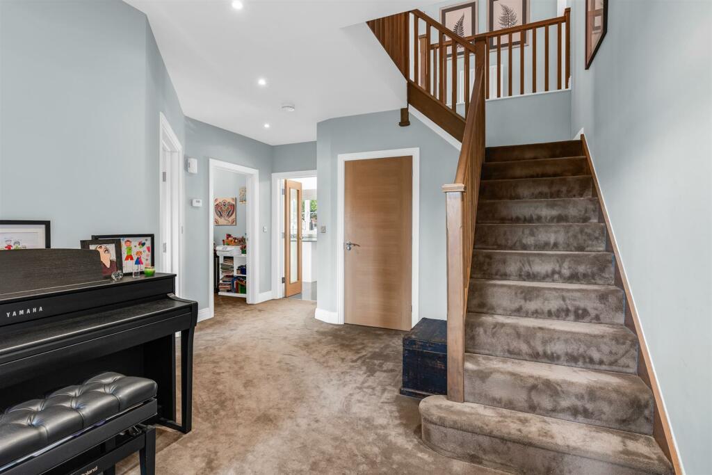 Additional image 14 of Frythe Avenue, Welwyn