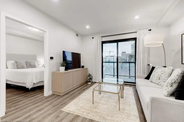 Additional image 15 of 15 Queen St Unit 812