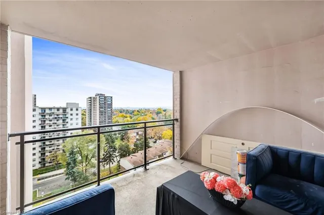 Additional image 33 of 975 Warwick Crt Unit 1107