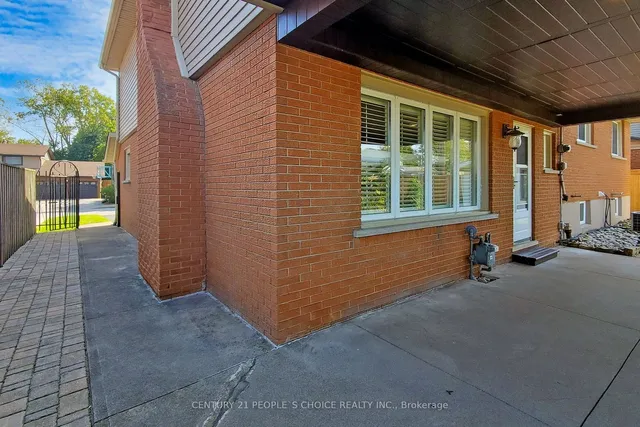 Additional image 33 of 207 Montmorency Dr