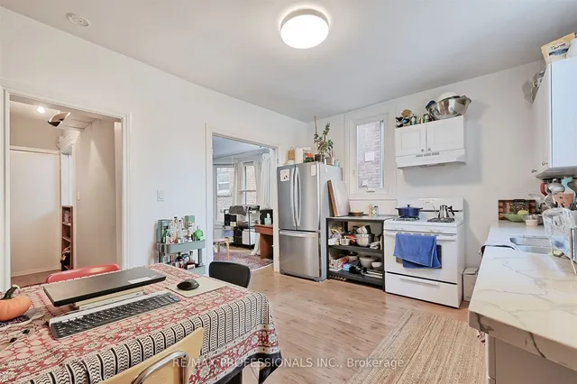 Additional image 12 of 166 Grace St