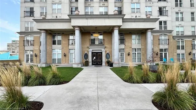 Additional image 3 of 135 James St Unit 1206