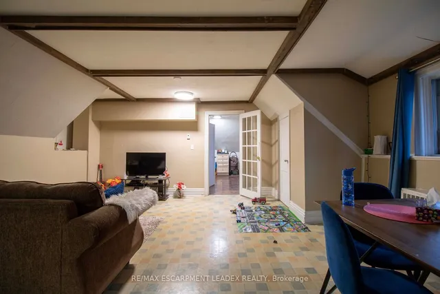 Additional image 28 of 417 King St