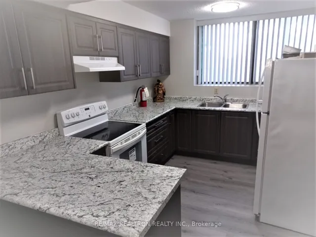 Additional image 11 of 10 Tapscott Rd Unit 1110