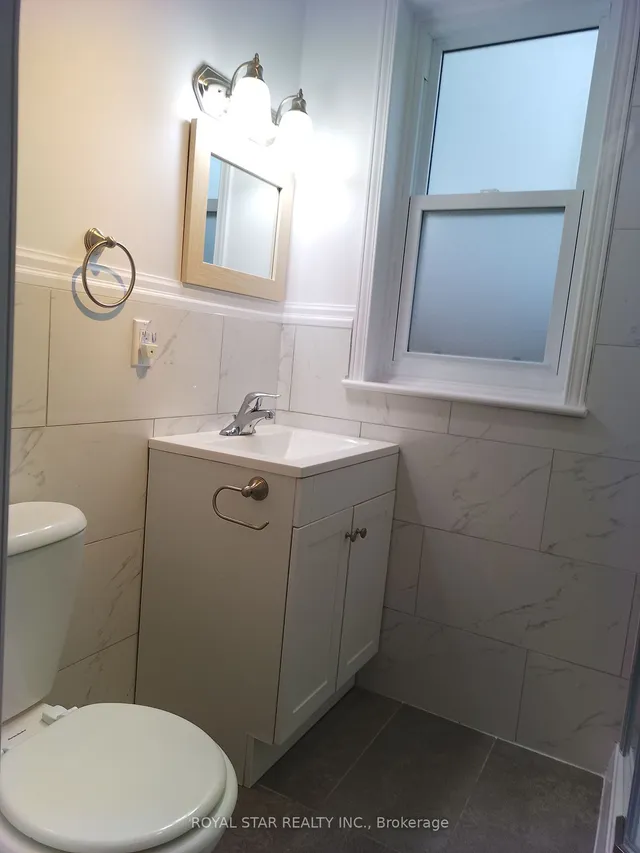 Additional image 17 of 240 Freelton Rd