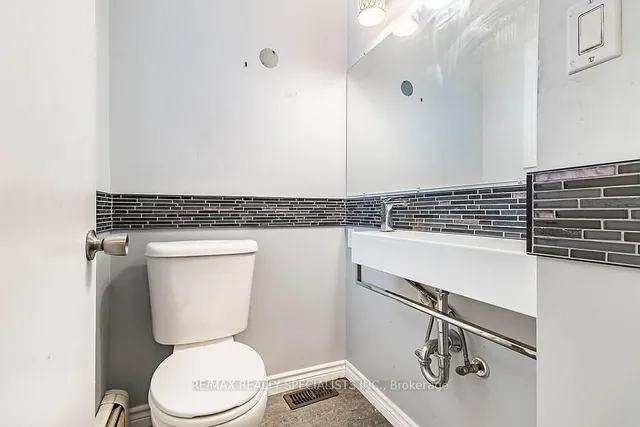 Additional image 25 of 136 Tremaine Rd