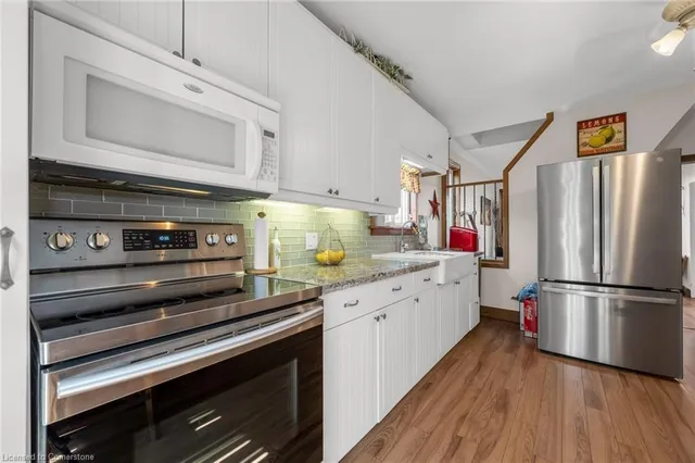 Additional image 5 of 552 Quebec St