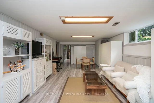 Additional image 36 of 341 Clarendon Dr