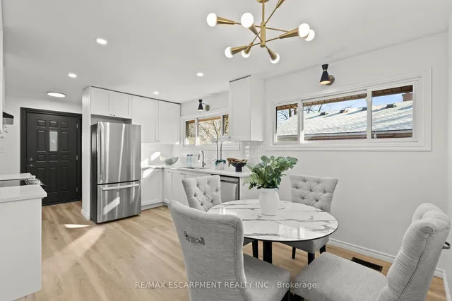 Additional image 12 of 20 Burfield Ave