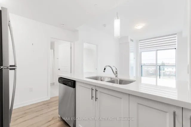 Additional image 16 of 450 Dundas St Unit 407