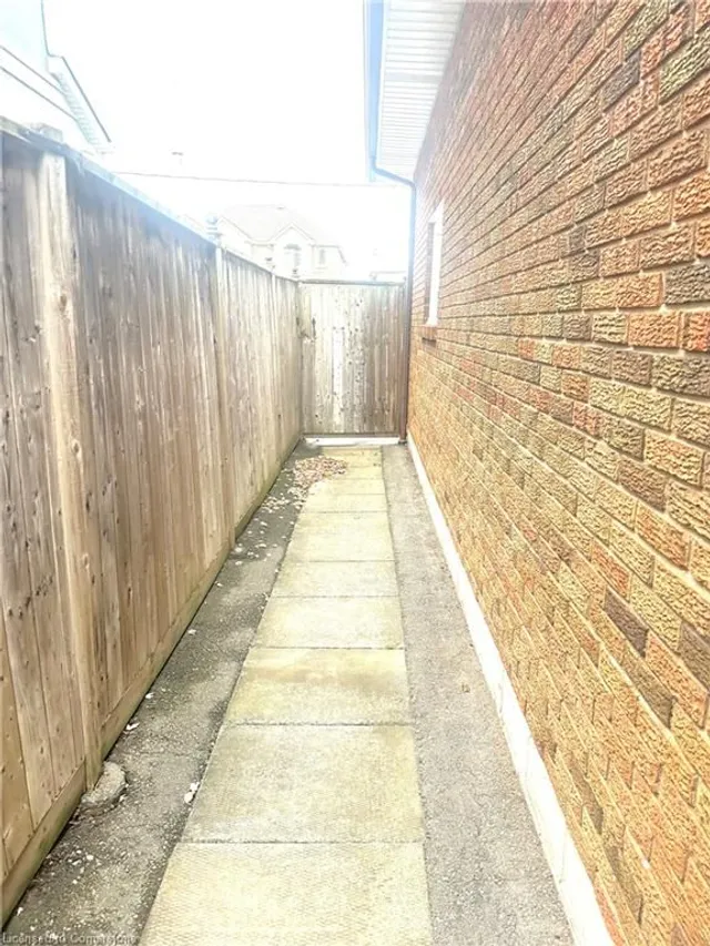 Additional image 4 of 151 Homeside Ave